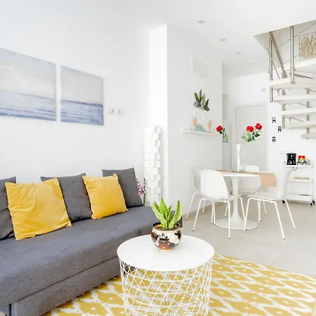 Eos Sea View Holiday home *