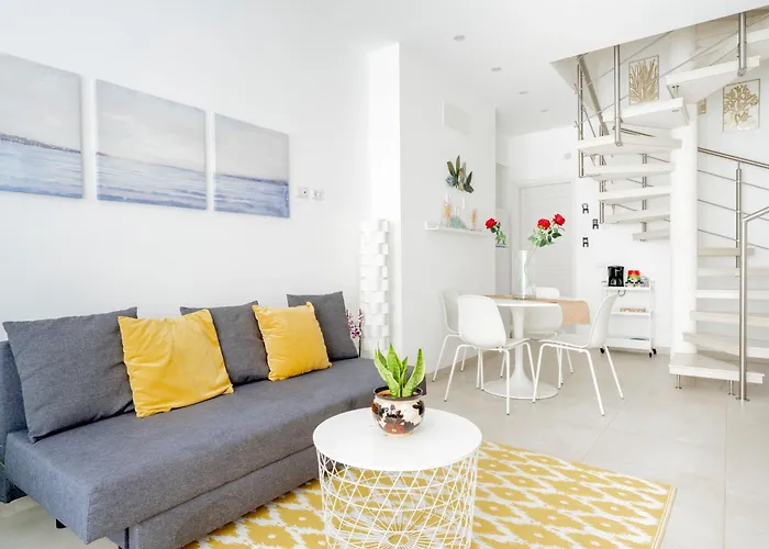 Eos Sea View Holiday home *