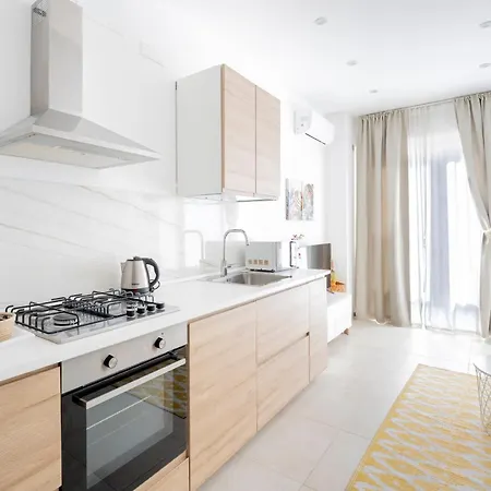 Eos Sea View & Free Private Parking *