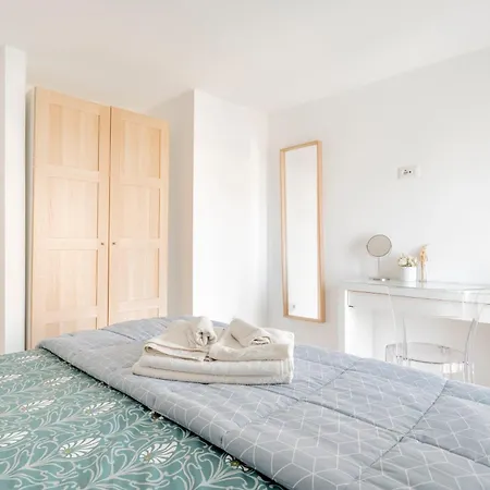 Eos Sea View * Syracuse